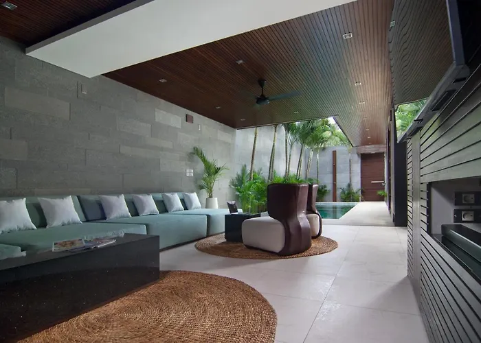 4br Kamis - Minggu Seminyak