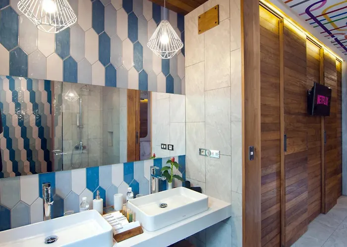 4br Kamis - Minggu *