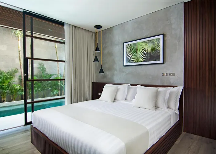 4br Kamis - Minggu